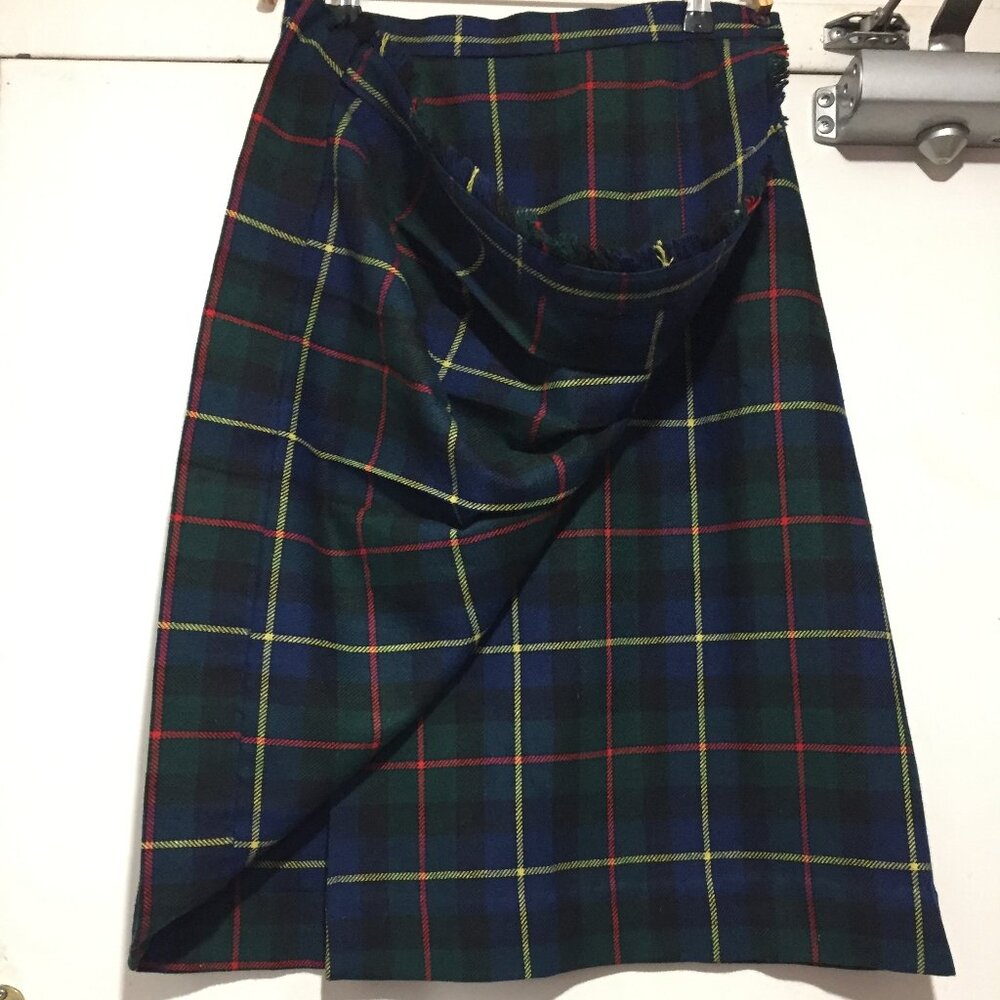 VINTAGE KORET PLAID WRAP SKIRTS SIZE 12
